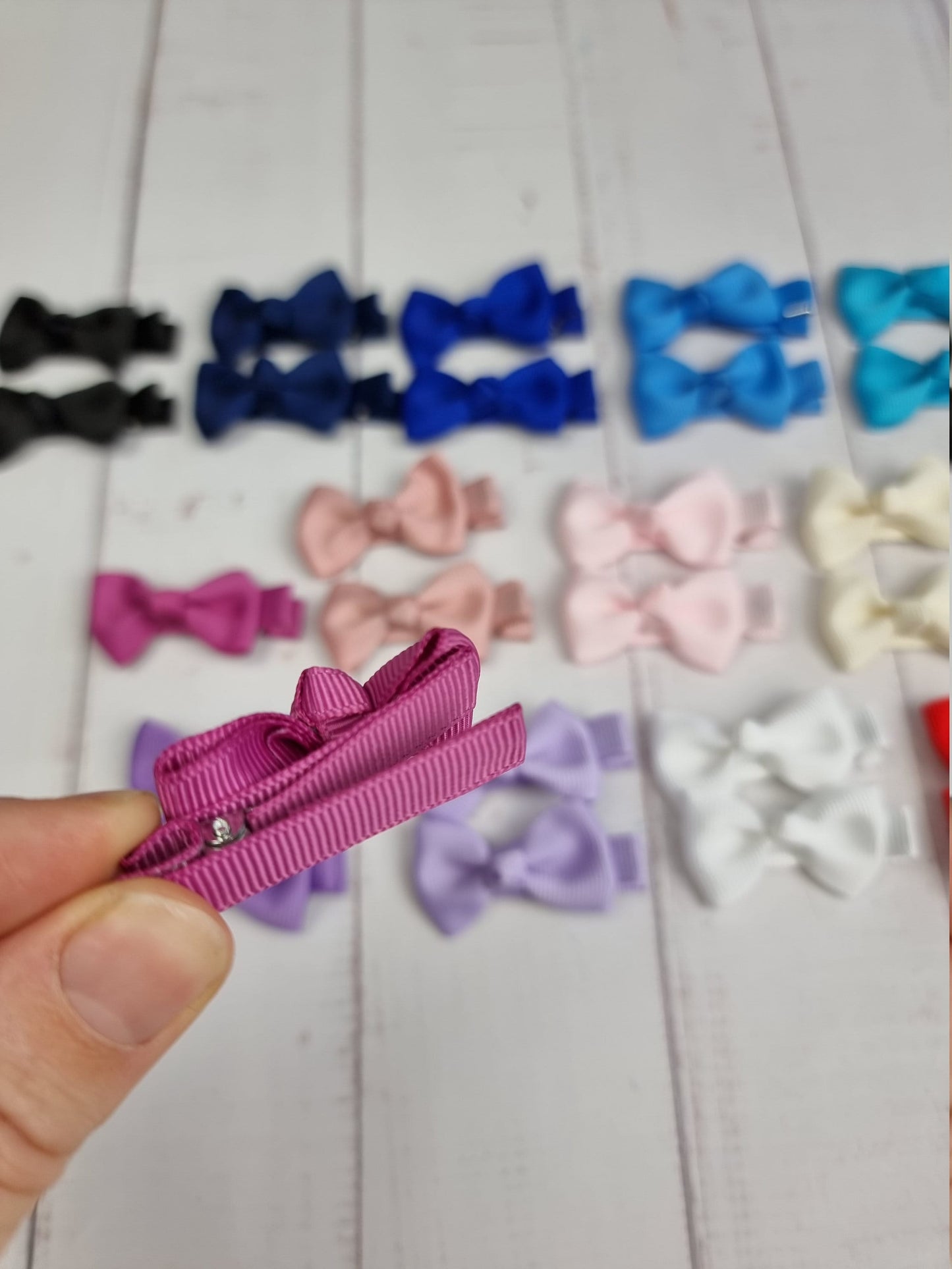 Soft Grip Bow Hair Clips