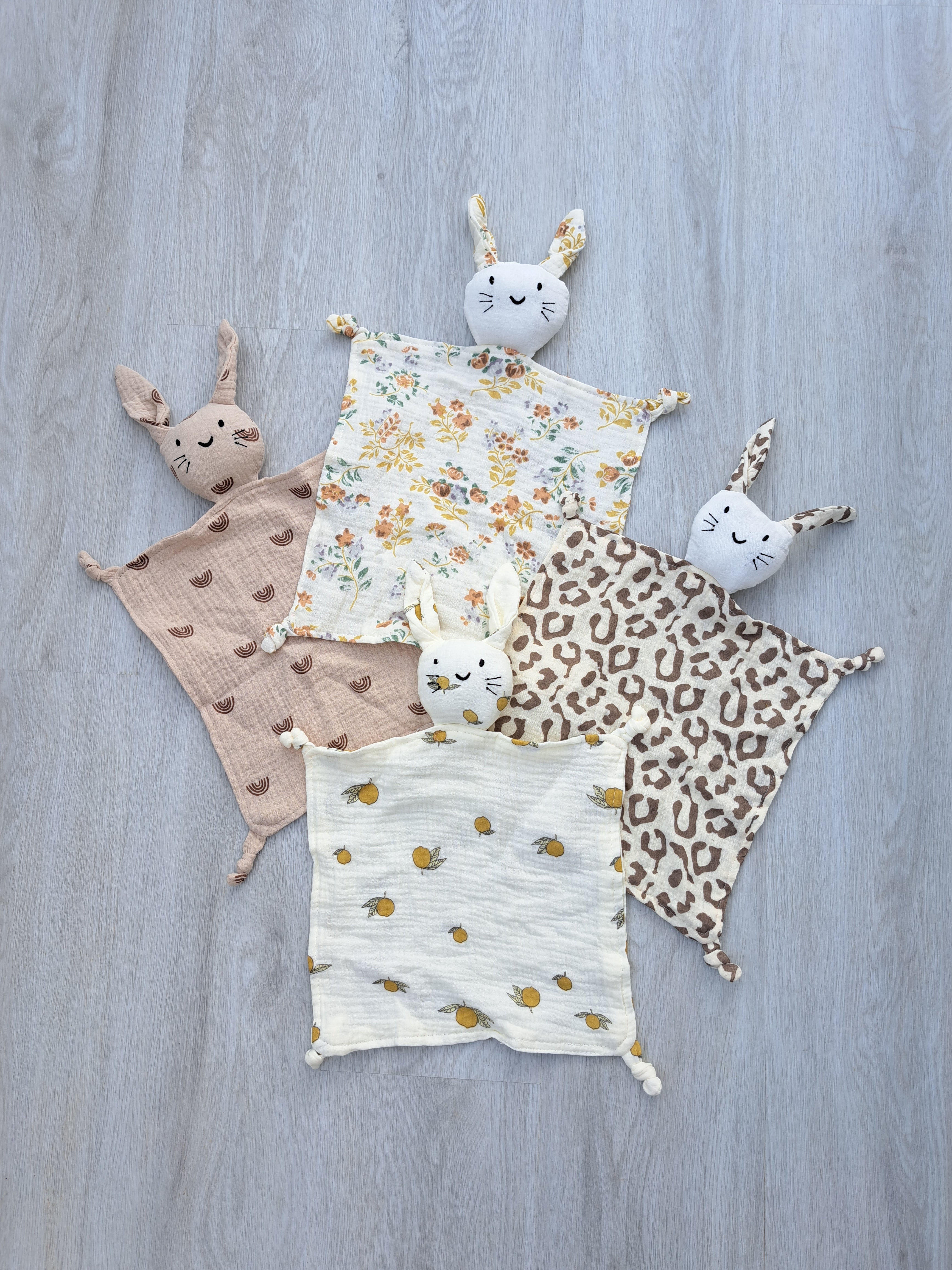 Patterned rabbit bunny baby comforter security blanket