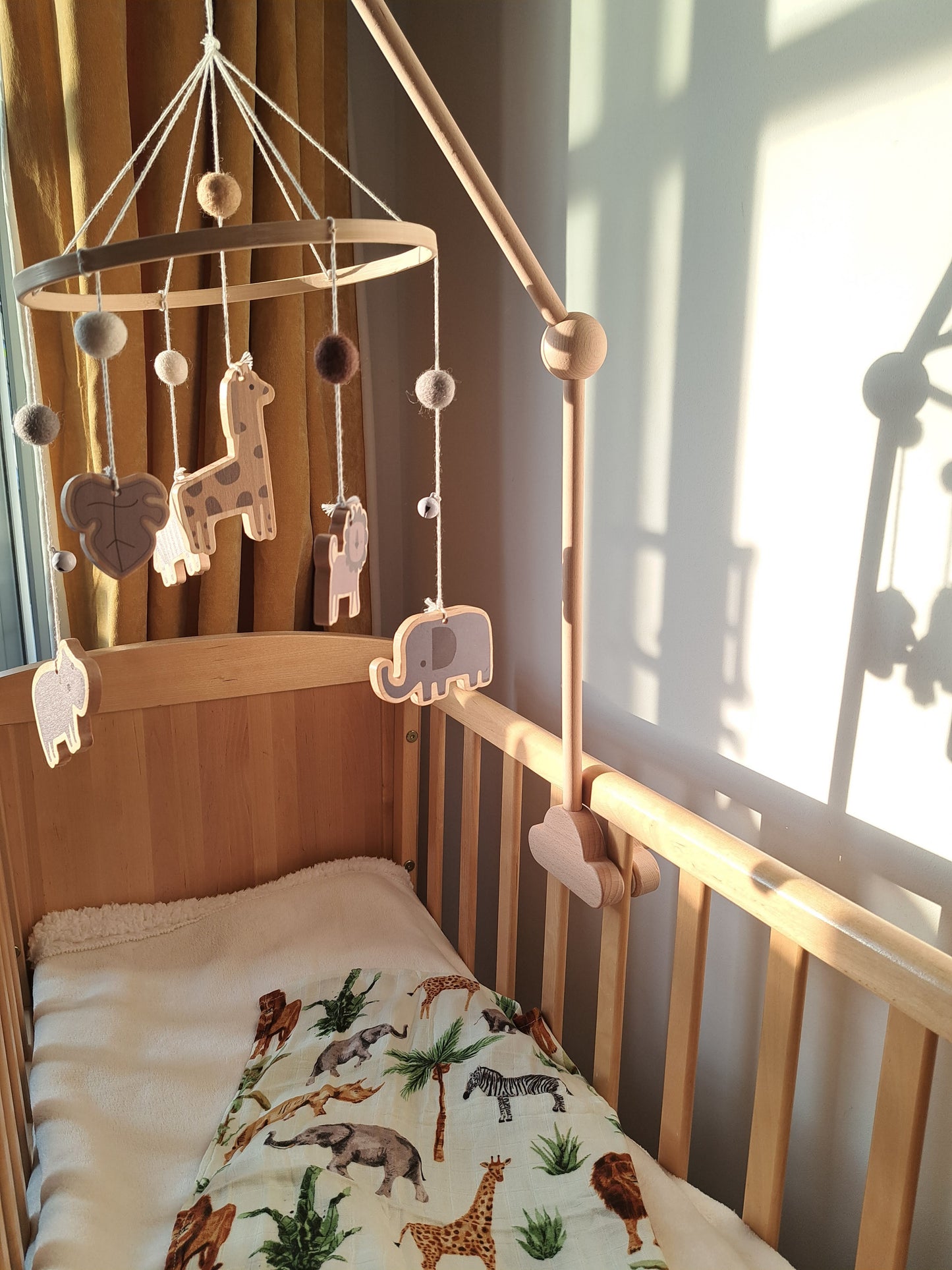 Wooden Cloud Baby Mobile Arm Bracket