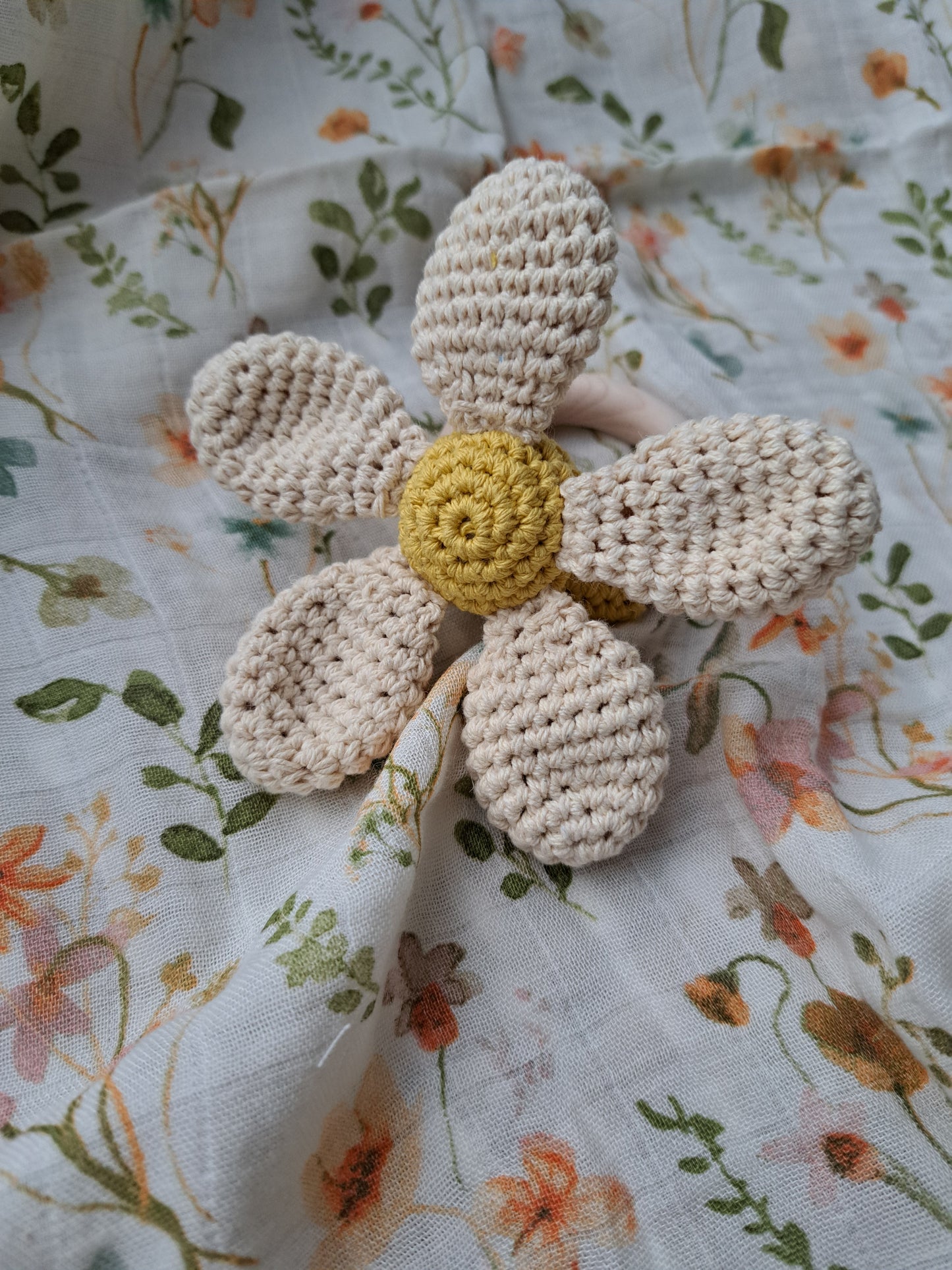 Daisy Flower Teether Rattle