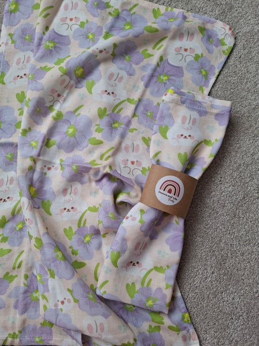 Rabbit and Flower Kawaii Muslin Square – soft cotton baby muslin with kawaii bunny and purple flower print, 60x60cm