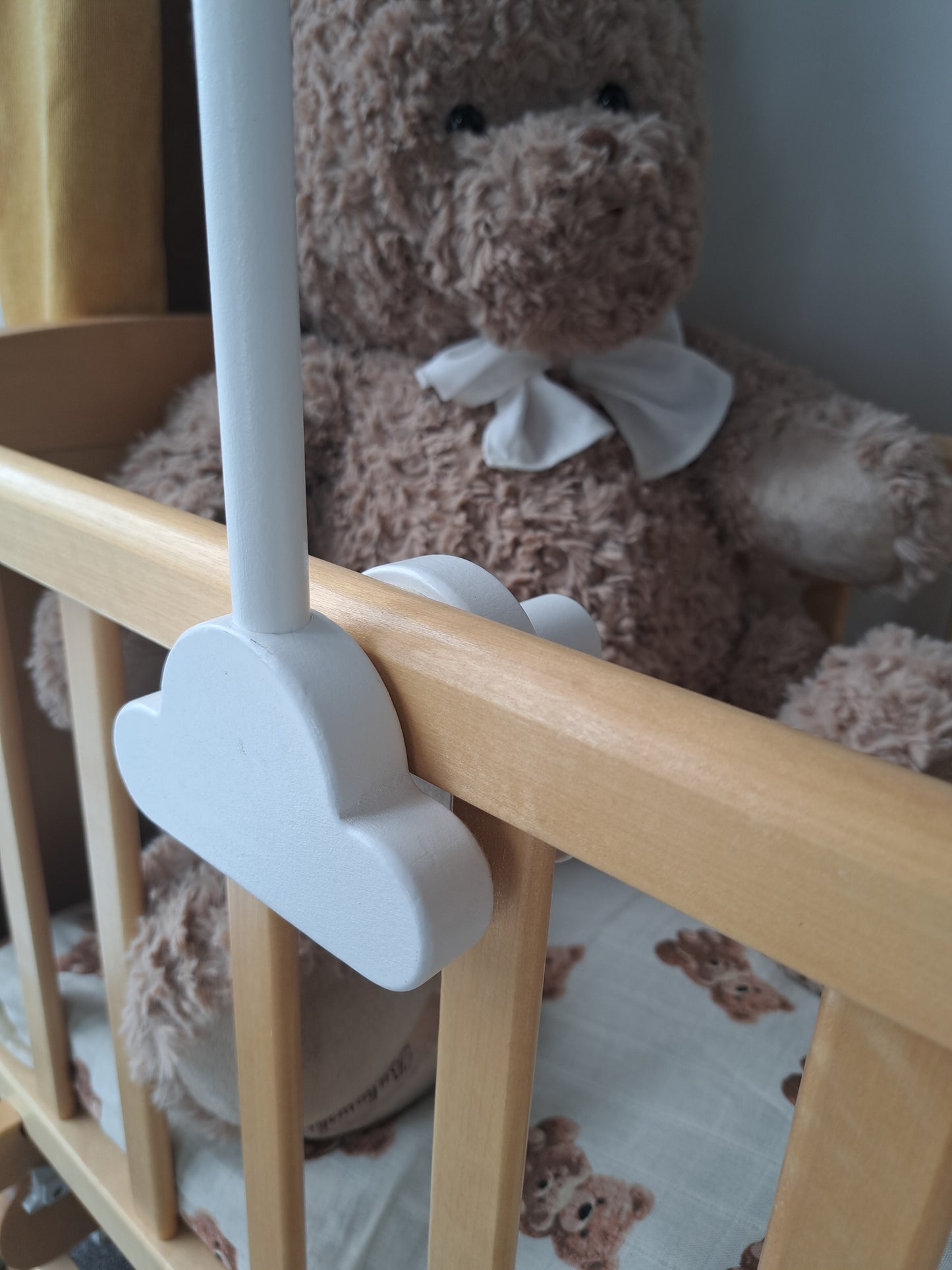 White Wooden Cloud Baby Mobile Arm Bracket