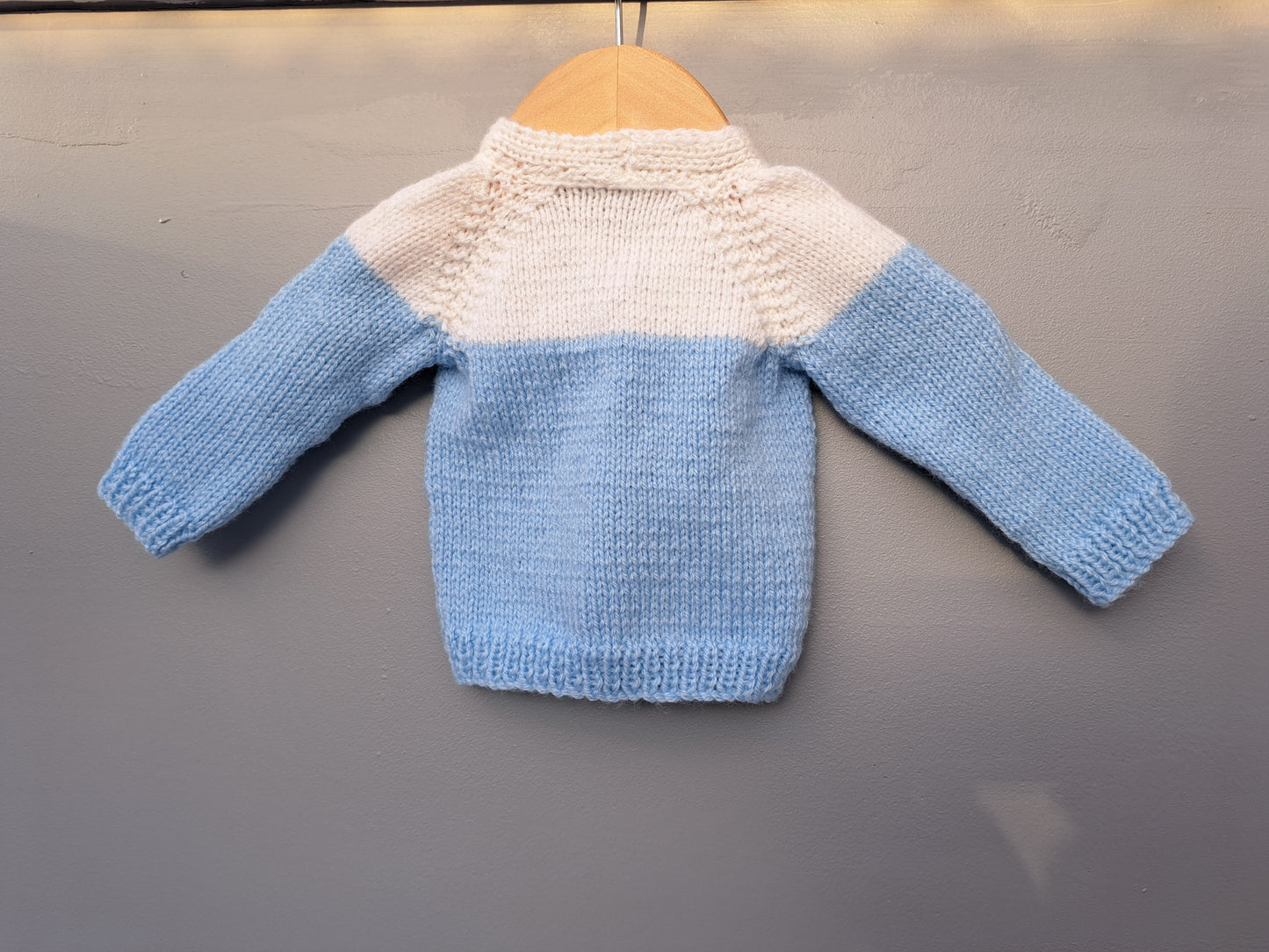 Knitwear Drop - Cardigan Newborn