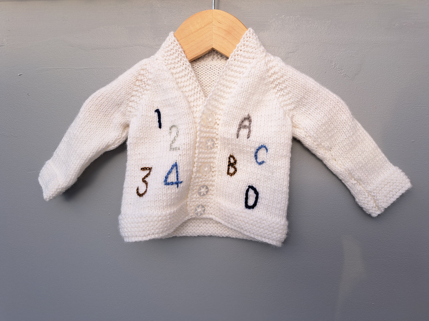 Knitwear Drop - Cardigan Newborn