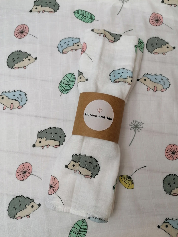 Hedgehog print organic cotton muslin square